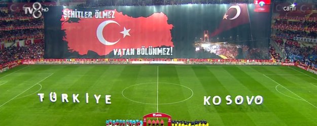 Antalya'da şehitlerimiz için dev pankart açıldı!