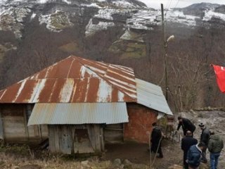 Şehidin ailesine 3 katlı yeni ev!