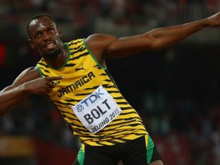 Bolt futbolcu oldu!