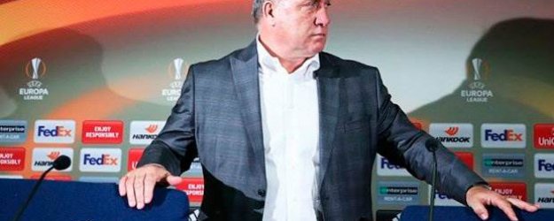 Fenerbahçe'den Dick Advocaat'a yeni sözleşme