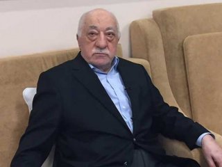 Teröristbaşı Gülen'in avukatı tutuklandı