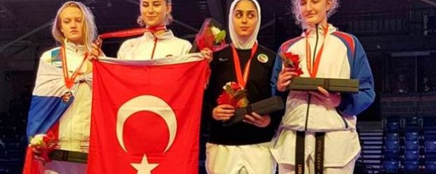 Milli tekvandocu Şeyma Nur Söğüt dünya şampiyonu oldu