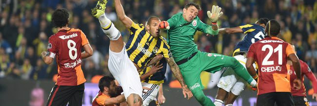 Fener ezeli rakibini 2 golle geçti