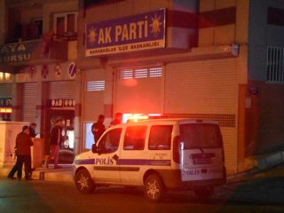 AK Parti ilçe binasına silahlı saldırı