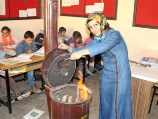 Ayşe öğretmede yok yok!