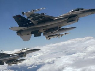 Türk Jetleri El Bab'taki vatandaşları uyardı