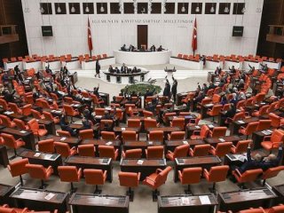 Anayasa değişikliği metnine son şekli verildi