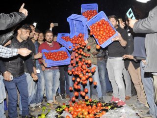 Domatese cenaze namazı kıldılar