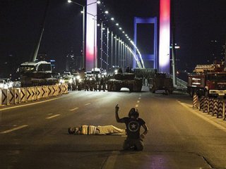 E. Tuğamiral Türker Ertürk’ten SKANDAL 15 Temmuz yorumu