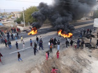 Şanlıurfa'da elektrik kesintisi protestosu