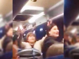 CHP'liler göbek atarak taziyeye gitti