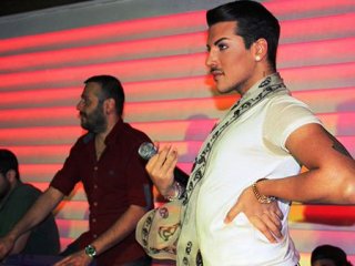 Hürriyet’in başörtülü yazarından Kerimcan’a destek