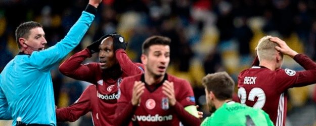 Maç sonu tünel karıştı!