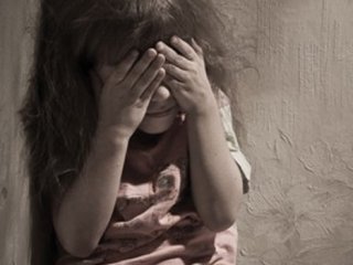 Üniversite havuzunda çocuk istismarı