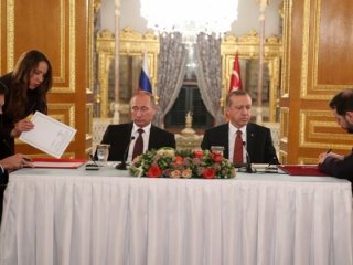 Bakan Berat Albayrak'tan tarihi dolar çıkışı