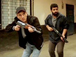 Polis dizi setini bastı