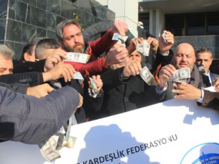 Merkez Bankası önünde Dolar eylemi
