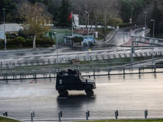 Hain saldırının izleri siliniyor!