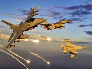 Türk jetleri Kuzey Irak'ta hedefleri imha etti