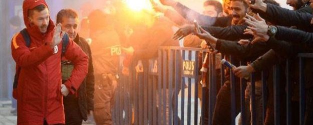 Galatasaray'a Erzincan'da coşkulu karşılama