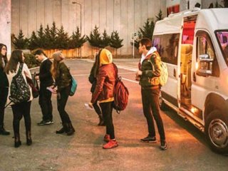 Saatler yerine okulları ileri alalım