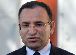 Bozdağ: Tutuklu vekiller teklifi hukuken sakıncalı