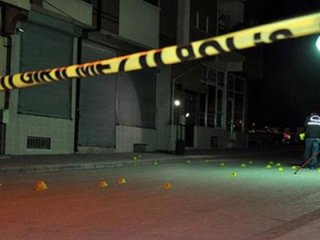 İzmir'de patlayıcı infilak etti!