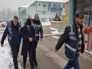 Başmüfettiş suçüstü yakalandı