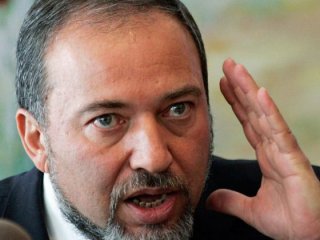 İsrail'den küstah emir! Tüm iletişimlerini kesin!