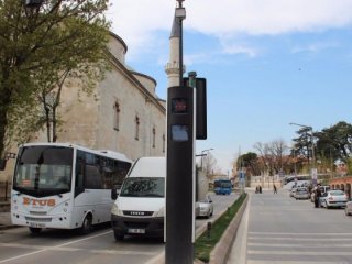 5 dakikada 4 radar cezası yedi