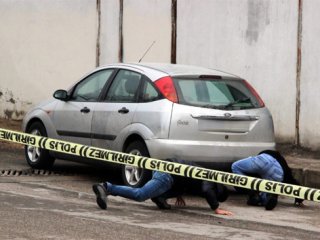 Polisi alarma geçiren otomobil!