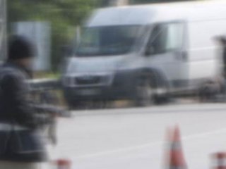 Bomba şüphesiyle durdurulan minibüsten 57 koyun çıktı!