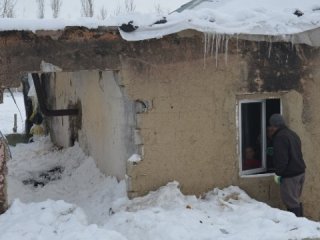 Yüksekova'lı ailenin elinden sözleşmeli asker tuttu