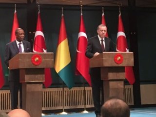 Erdoğan'dan Conde'ye: Sömürgecilere kaptırmayın