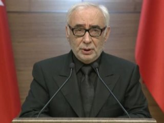 Cumhurbaşkanlığı ödül töreninde dikkat çeken kare