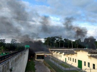 Hapishanede isyan: 50 ölü