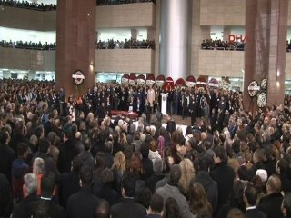 İzmir şehitleri için tören düzenlendi