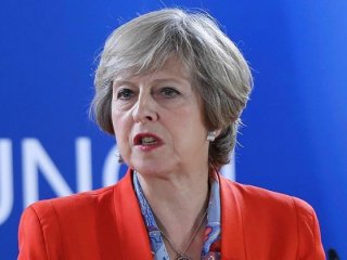 May: AB’yi terk ediyoruz