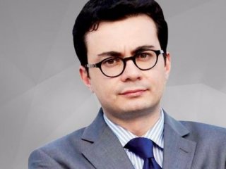 Tolga Tanış Hürriyet gazetesinden kovuldu