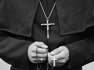 Katolik rahipler yalnızlıktan şikayetçi