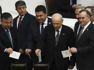 12. madde 344 oyla kabul edildi