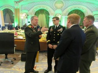 DAEŞ toplantısında dikkat çeken kare!