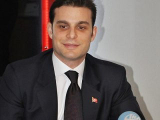 Oyuncu Mehmet Aslan gözaltına alındı