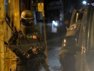 Okmeydanı'nda terör yuvalarına operasyon