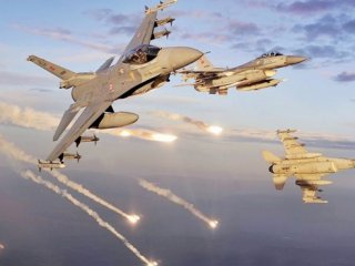 TSK DAEŞ hedeflerini Rusya'yla birlikte vurdu!