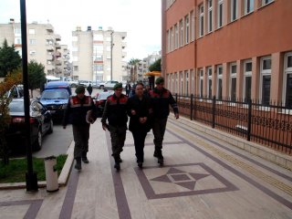 12 yıldır aranan cinayet zanlısı banyoda yakaladı