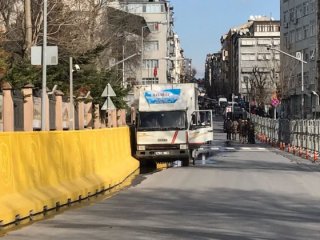 İstanbul Emniyet Müdürlüğü'nde silah sesleri