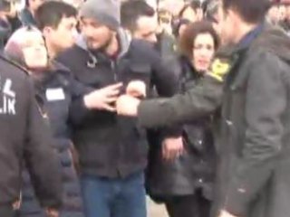 Şehit Bahattin Bakır’ın cenaze töreninde kız kardeşinin feryadı yürek yaktı!