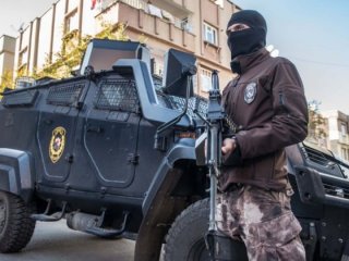 Adana'da terör operasyonu düzenlendi: 20 gözaltı