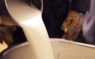 Çiğ süt satışına yasak geldi